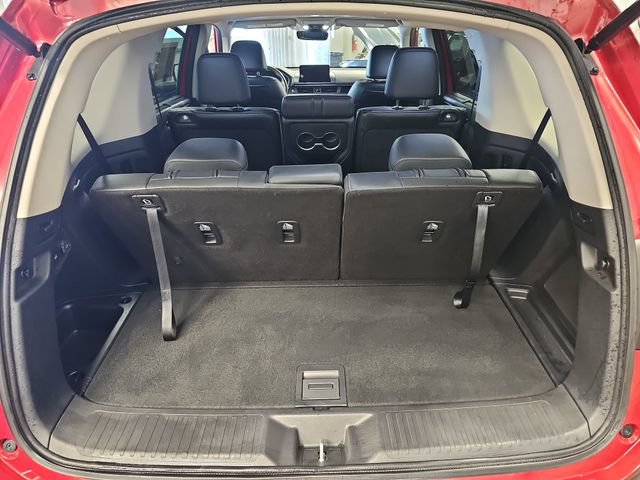 Used 2023 Honda Pilot Elite image 12