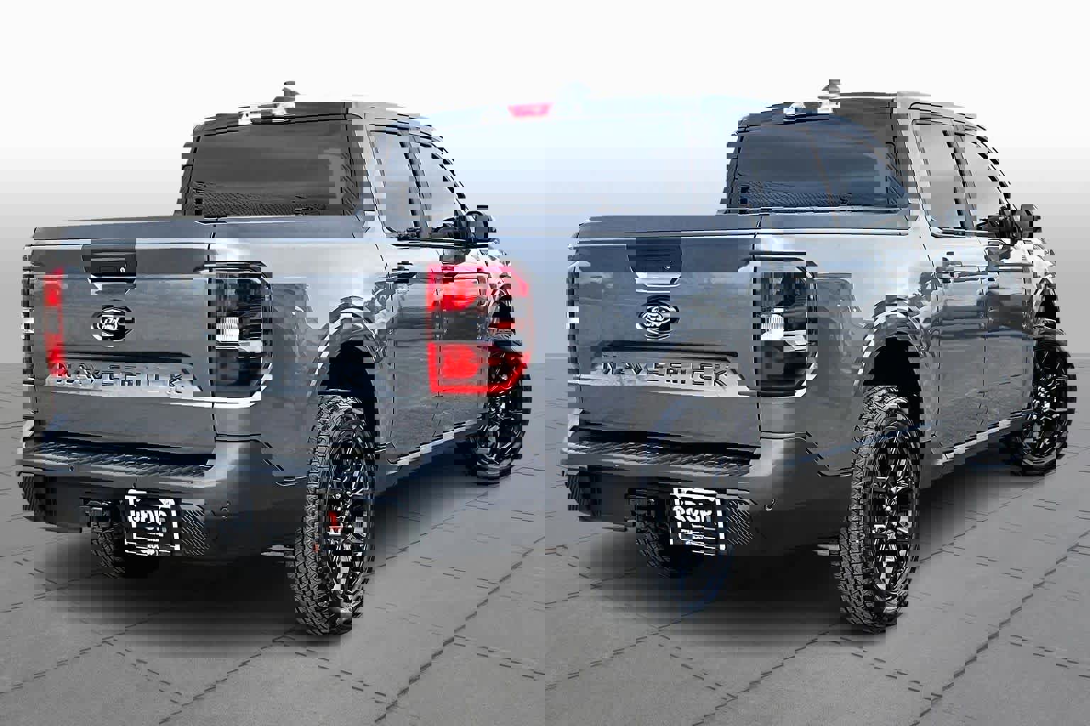 Certified 2025 Ford Maverick XLT w/ XLT Luxury Package image 3