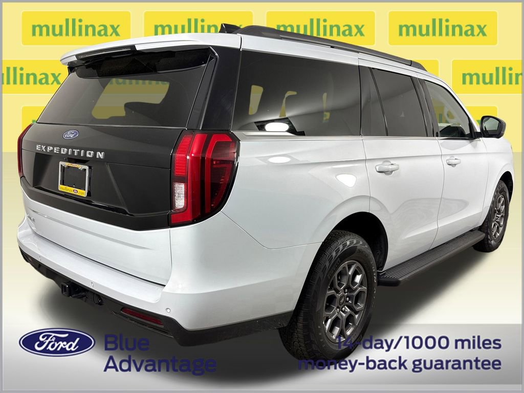 Certified 2025 Ford Expedition Active RWD image 4