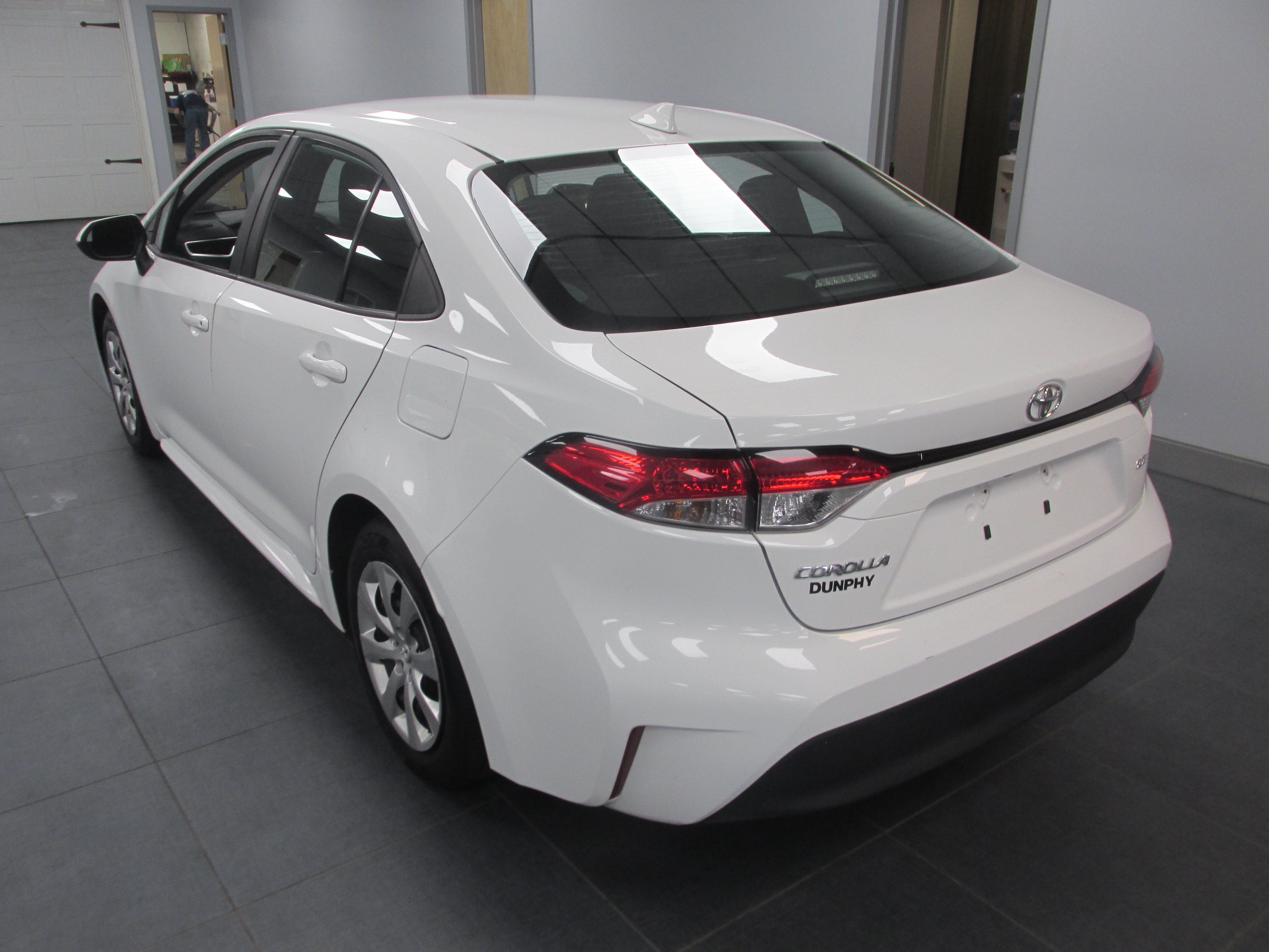 Used 2024 Toyota Corolla LE FWD image 6