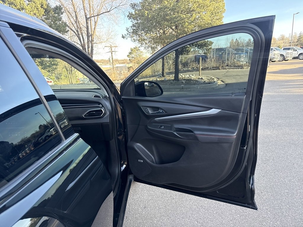 Used 2023 Chevrolet Bolt EUV Premier w/ Sun & Sound Package image 29