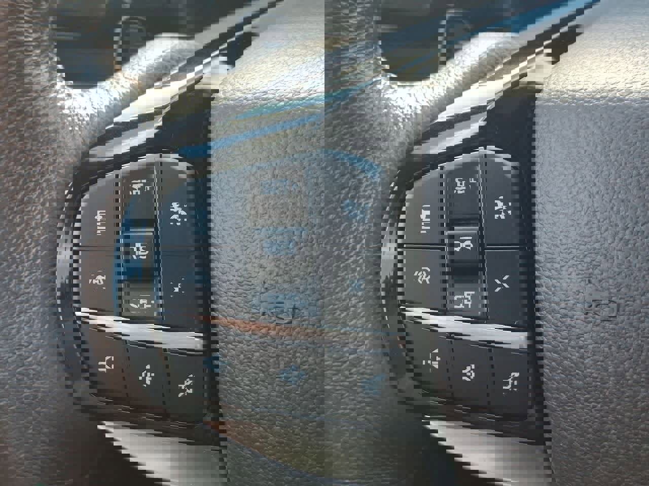 Certified 2021 Ford Explorer King Ranch w/ Premium Technology Package image 23