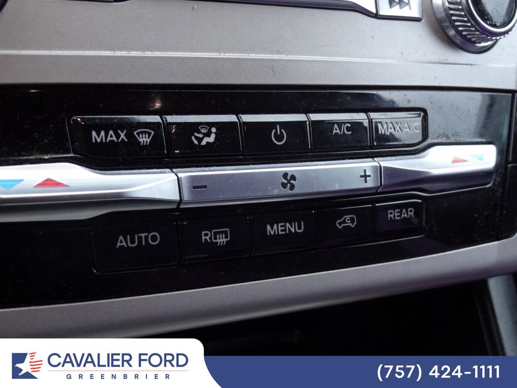 Certified 2023 Ford Explorer XLT w/ Class IV Trailer Tow Package AWD/4WD image 13