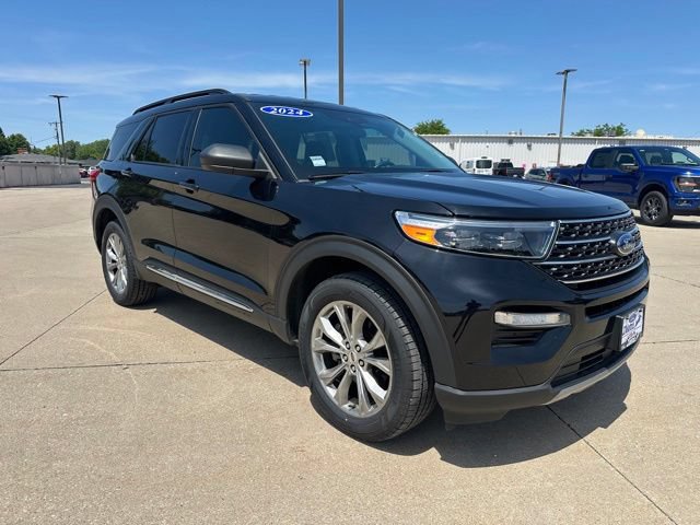 Certified 2024 Ford Explorer XLT w/ Equipment Group 202A AWD/4WD image 10