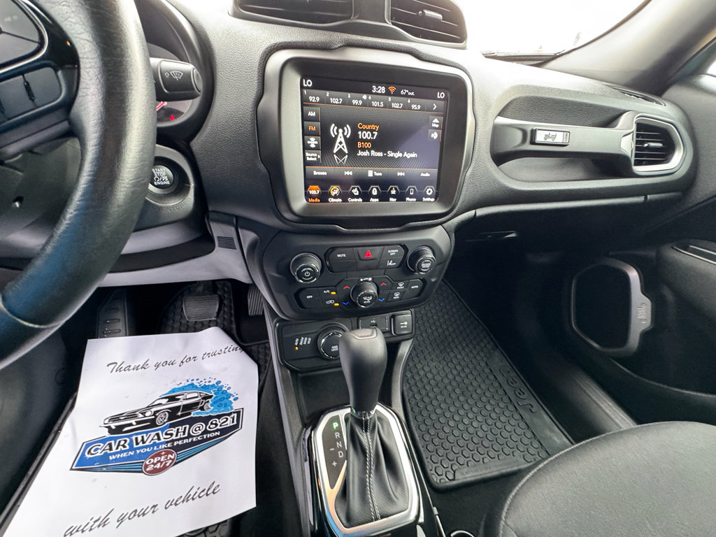 Used 2021 Jeep Renegade Latitude AWD/4WD image 15