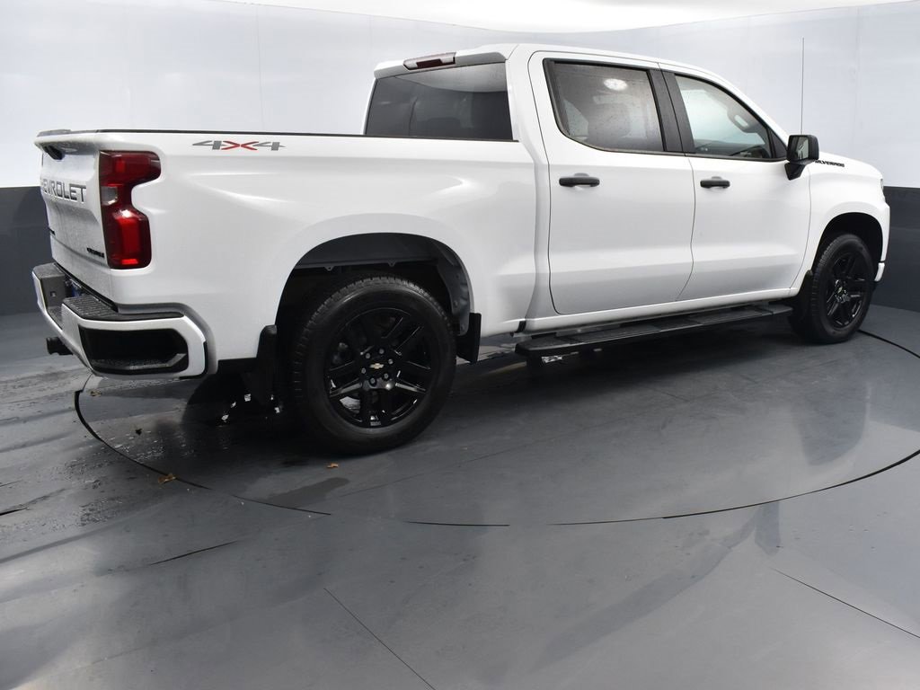 Used 2021 Chevrolet Silverado 1500 Custom image 4