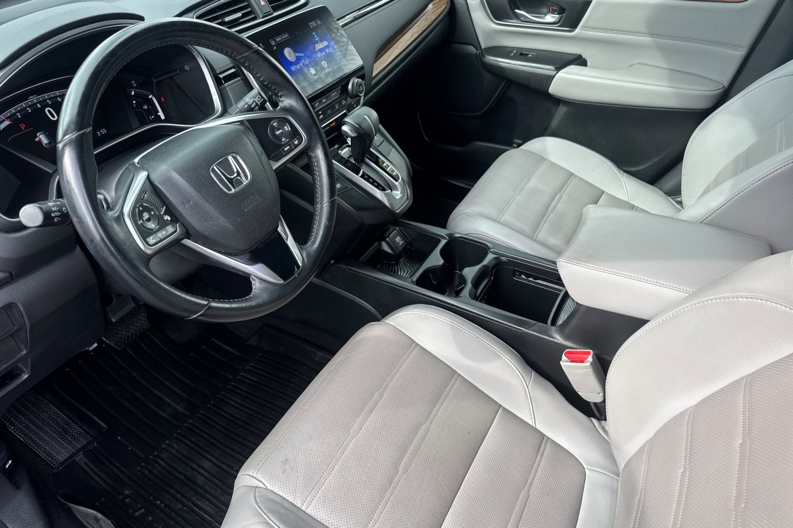Used 2018 Honda CR-V Touring image 3