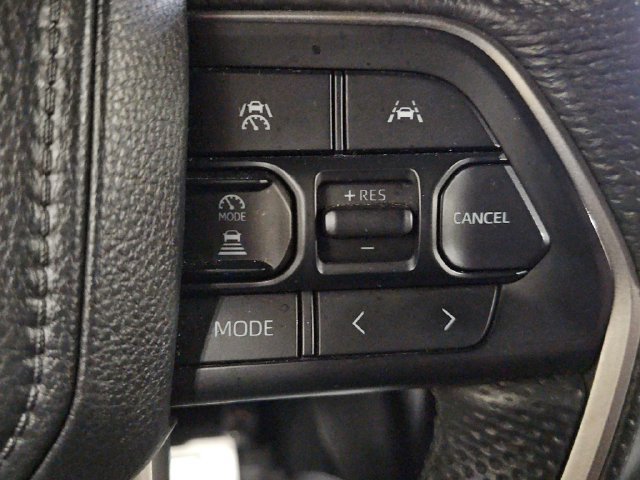 Used 2024 Toyota Tacoma TRD Sport AWD/4WD image 38