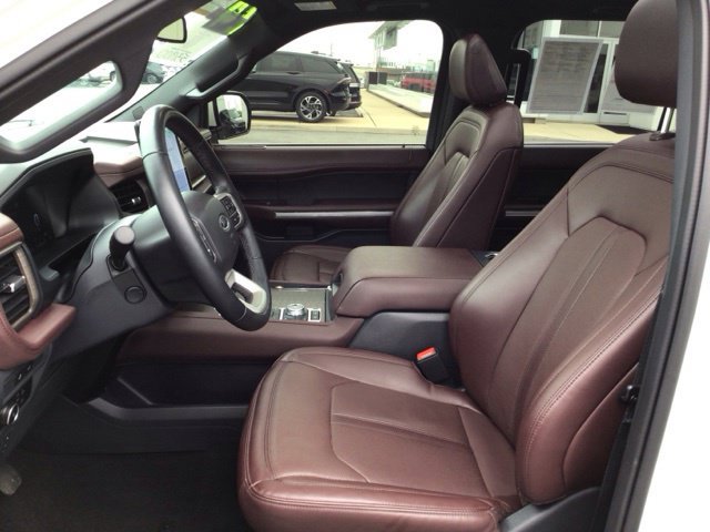 Certified 2024 Ford Expedition Limited AWD/4WD image 10