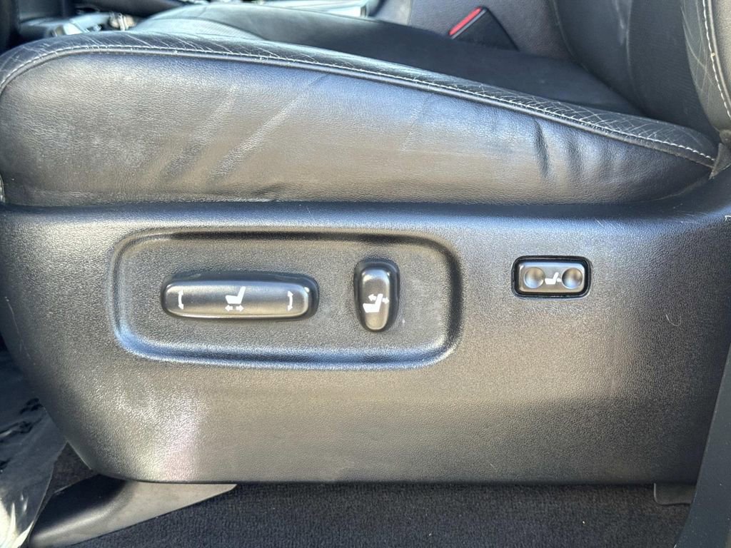 Used 2020 Toyota Land Cruiser w/ Preferred Accessory Package image 21