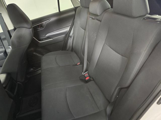 Used 2021 Toyota RAV4 LE w/ Carpet Mat Package (TMS) FWD image 19