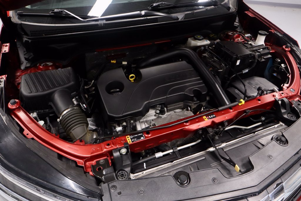 Used 2024 Chevrolet Equinox LT w/ LPO, Floor Liner Package FWD image 15