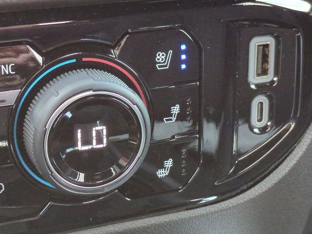 Used 2024 Chevrolet Silverado 1500 High Country image 23