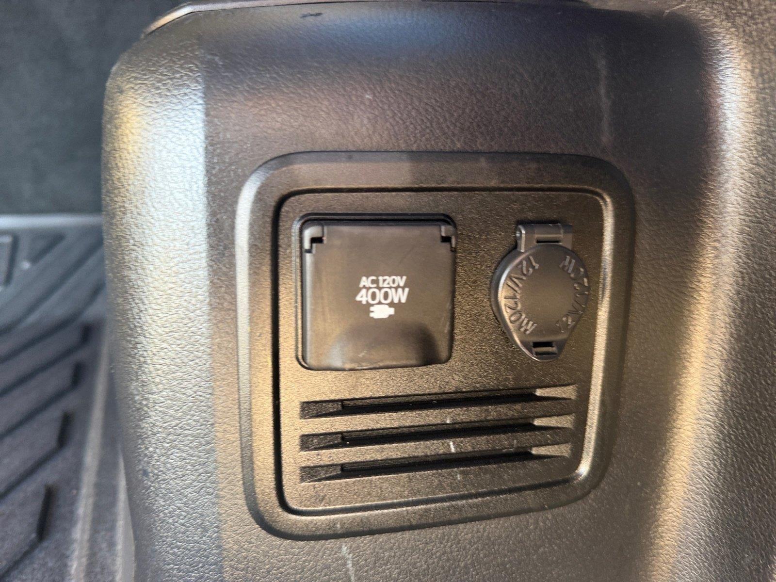 Used 2020 Toyota 4Runner SR5 AWD/4WD image 17