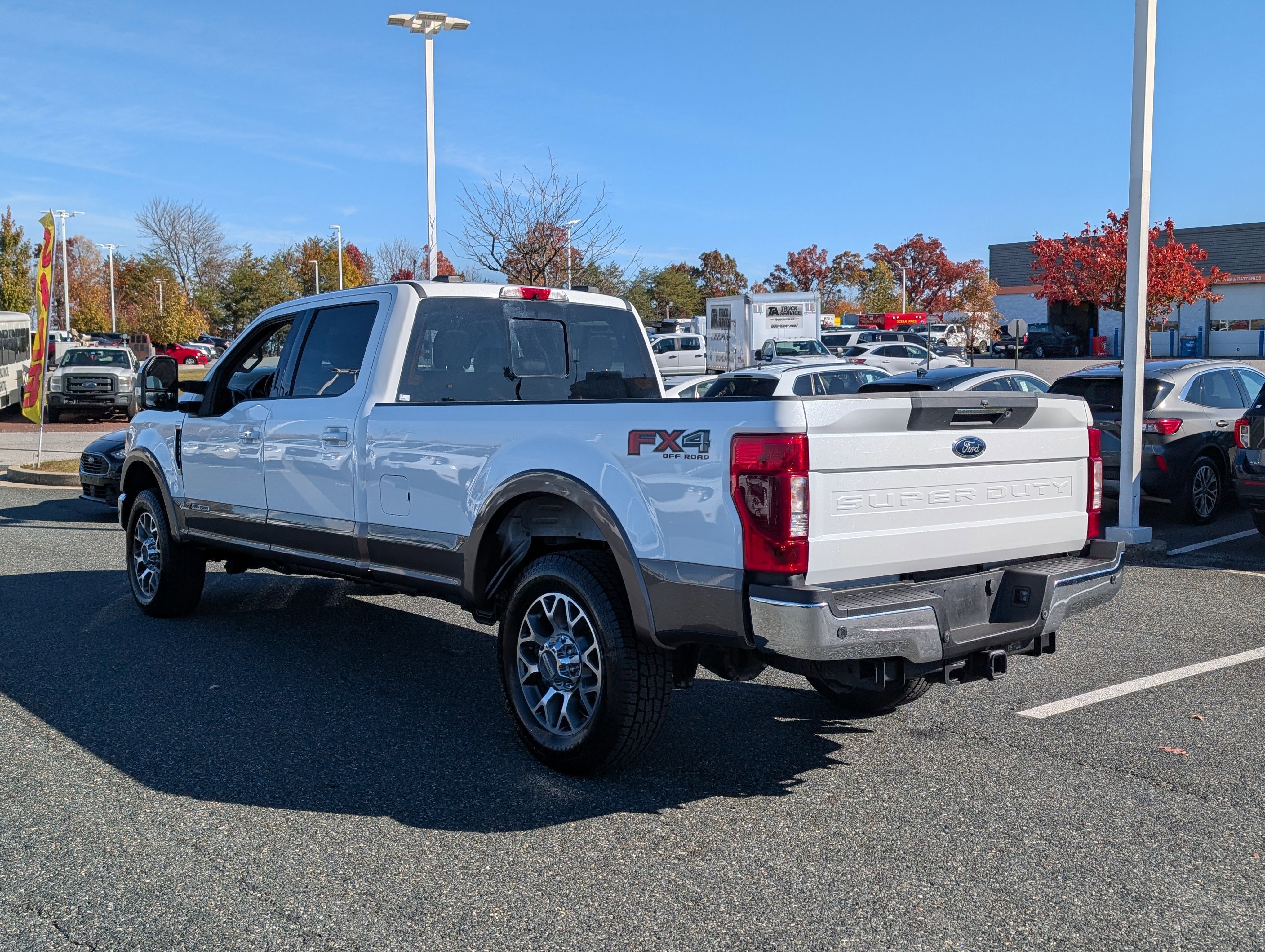 Certified 2020 Ford F350 Lariat w/ Lariat Ultimate Package image 3