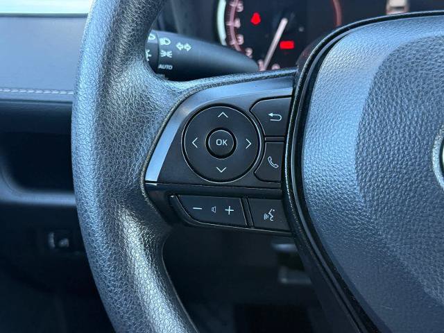 Used 2025 Toyota RAV4 XLE AWD/4WD image 15
