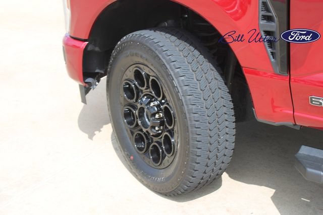 Certified 2025 Ford F250 Lariat w/ Black Appearance Package AWD/4WD image 9