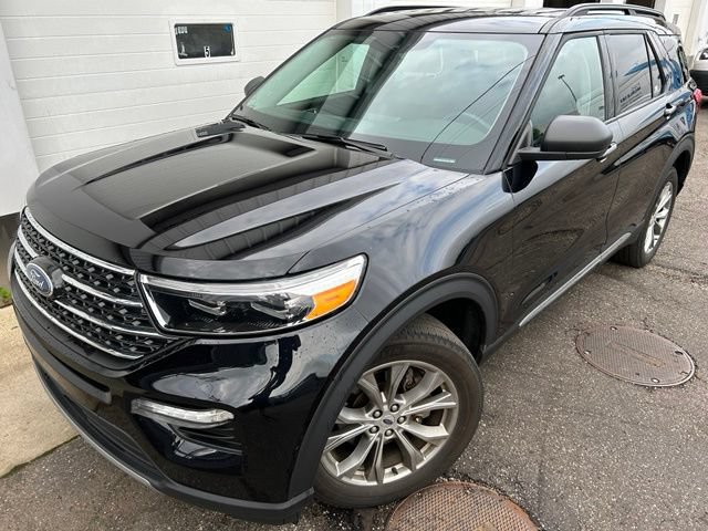 Certified 2023 Ford Explorer XLT w/ Equipment Group 202A