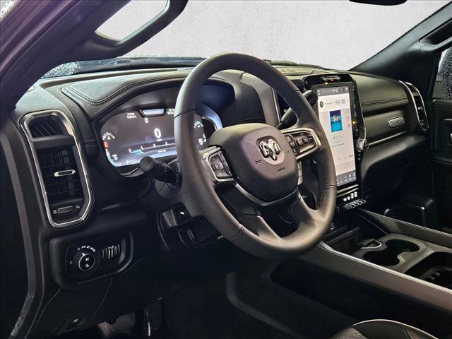 Used 2025 RAM 2500 Laramie AWD/4WD image 9