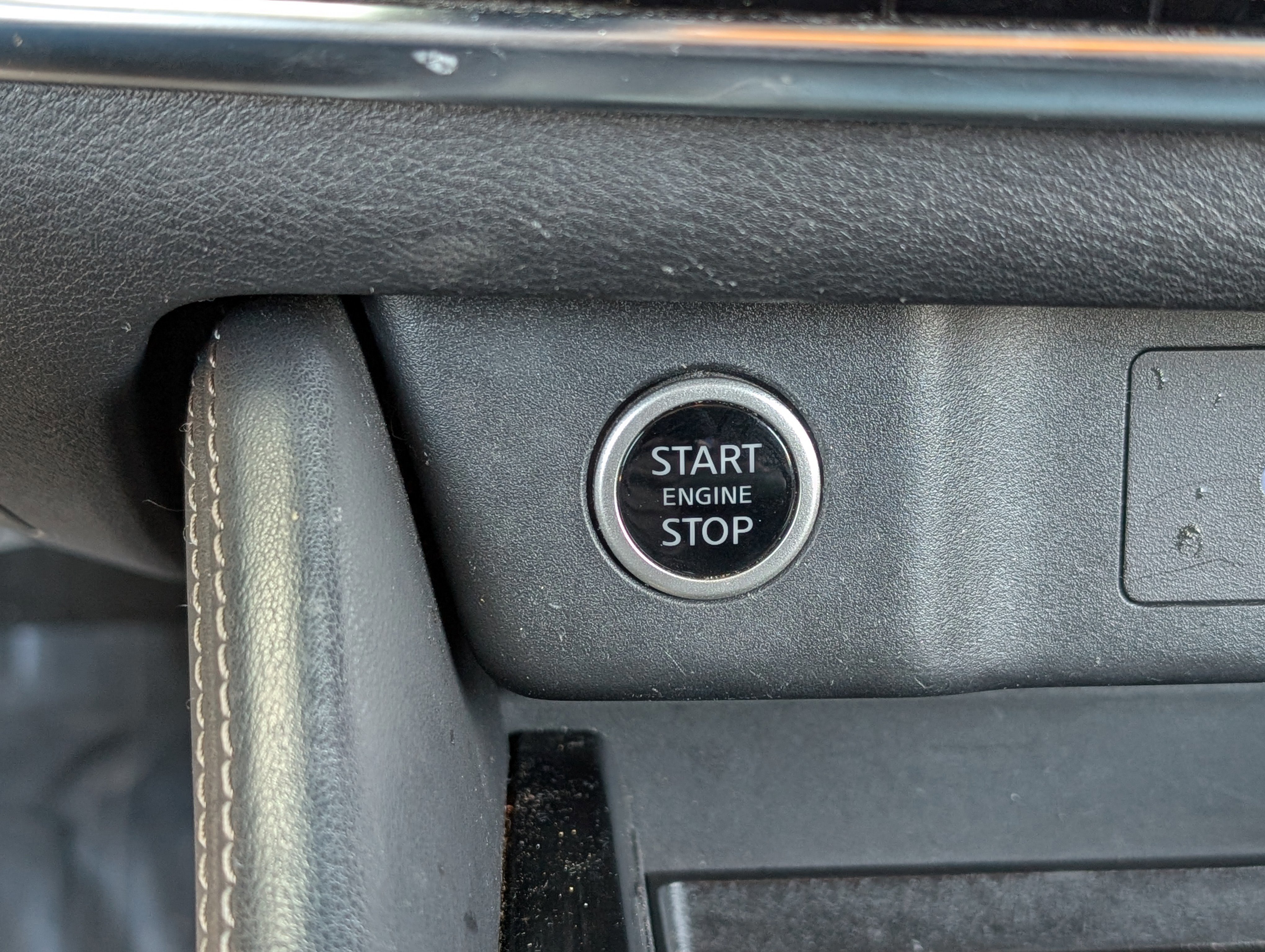 Used 2021 Nissan Rogue SL image 23