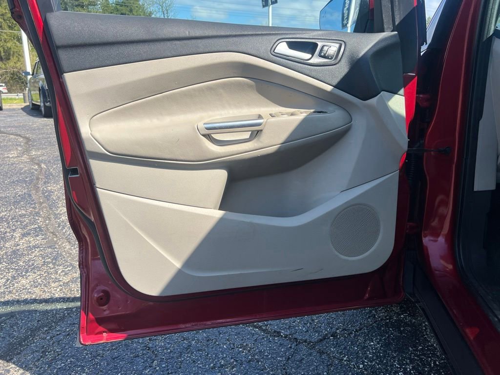 Certified 2017 Ford Escape Titanium w/ Equipment Group 301A AWD/4WD image 10
