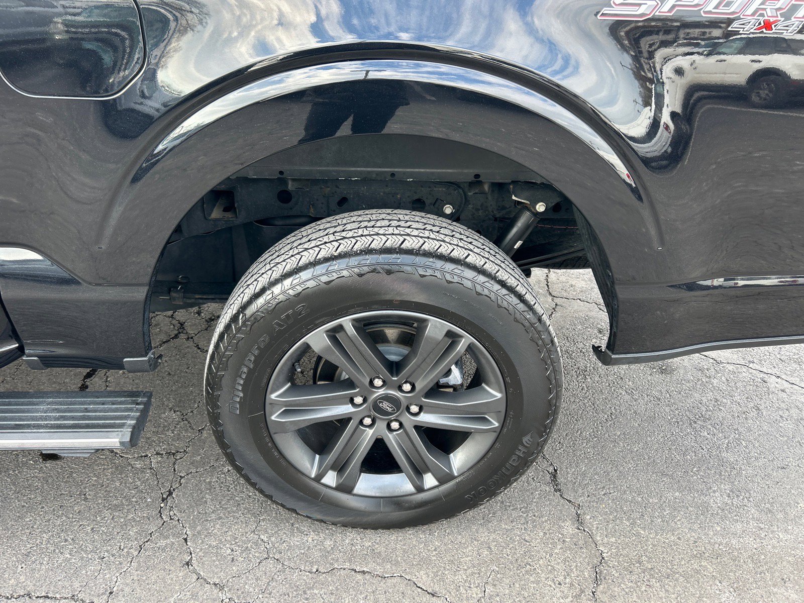 Certified 2023 Ford F150 Lariat w/ Equipment Group 502A High image 34