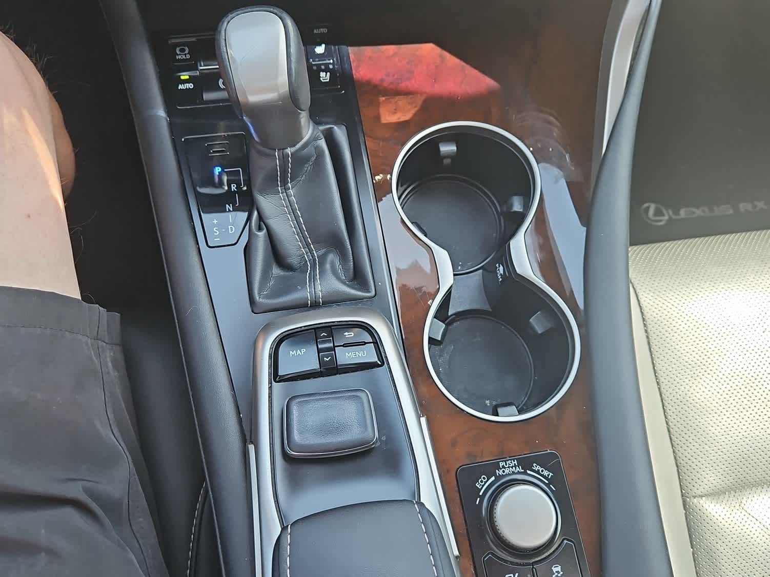 Used 2019 Lexus RX 450h AWD w/ Navigation Package image 18