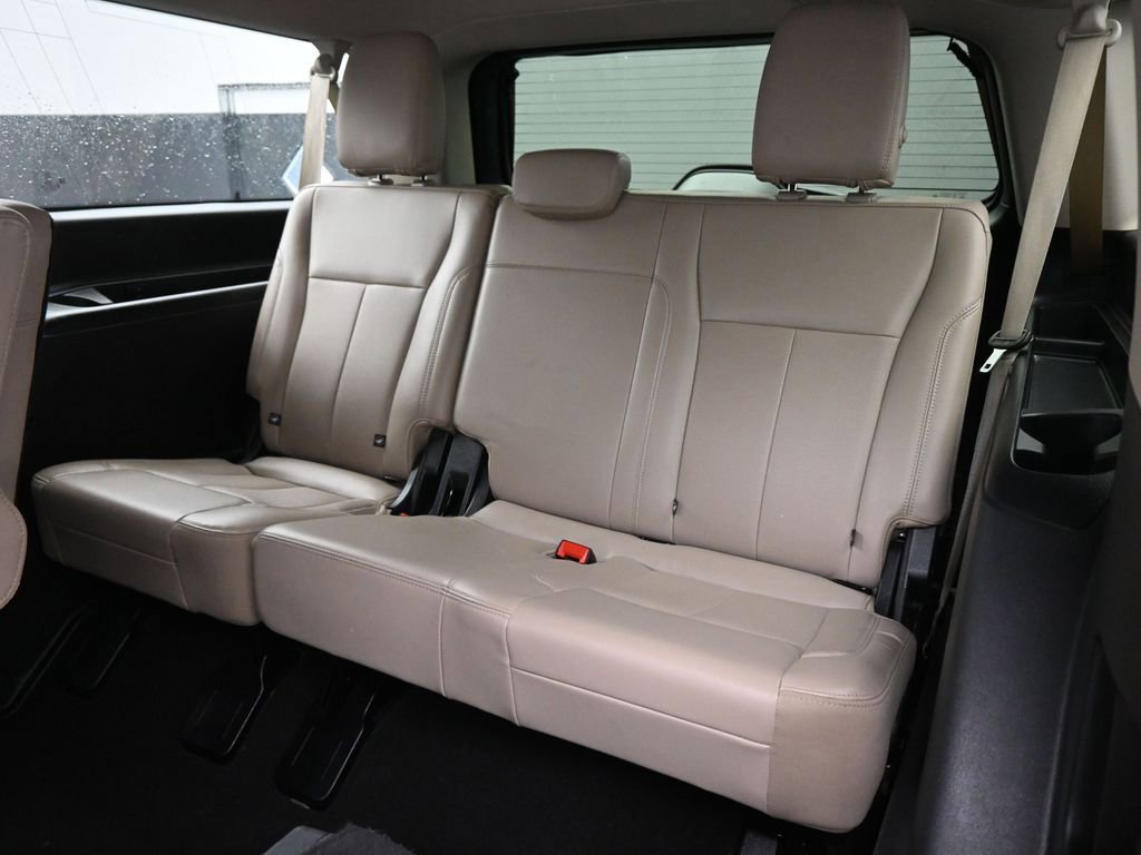 Certified 2024 Ford Expedition Max XLT image 48