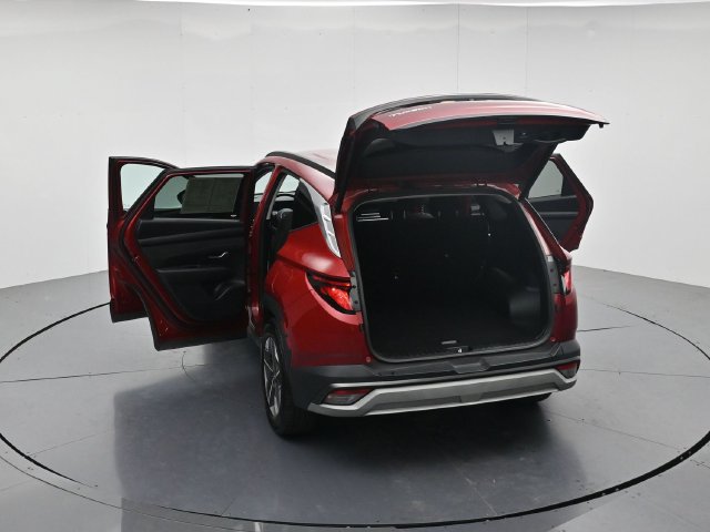Used 2025 Hyundai Tucson SEL FWD image 45