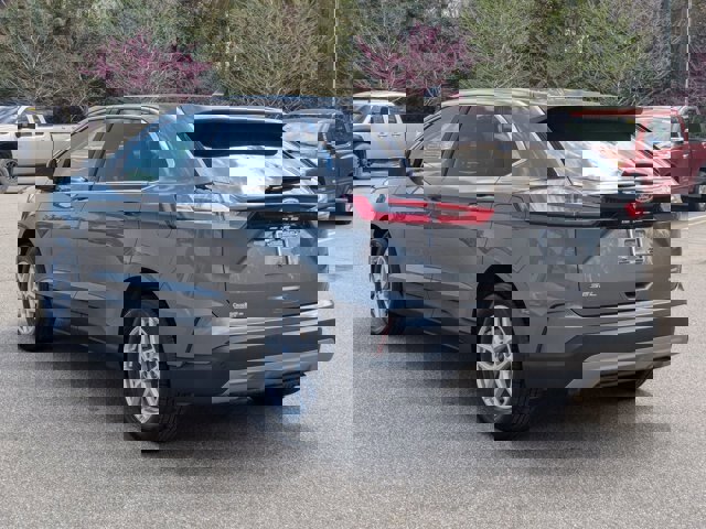 Certified 2023 Ford Edge SEL w/ Convenience Package image 4