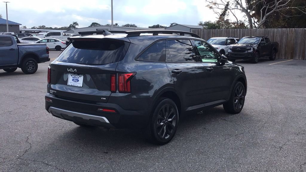 Used 2023 Kia Sorento SX Prestige image 5