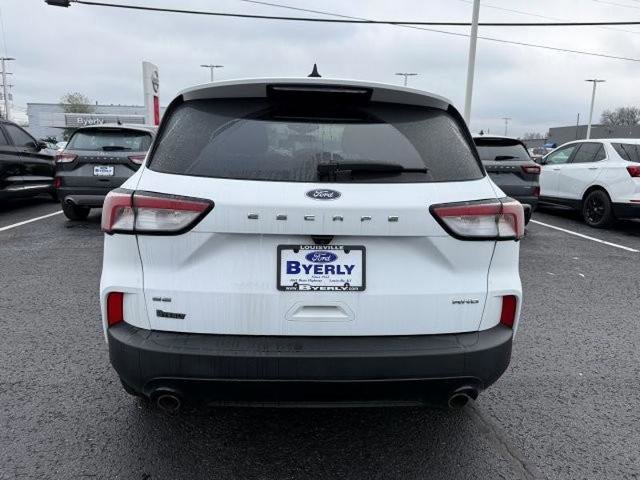 Certified 2022 Ford Escape SE w/ SE Sport Appearance Package image 3