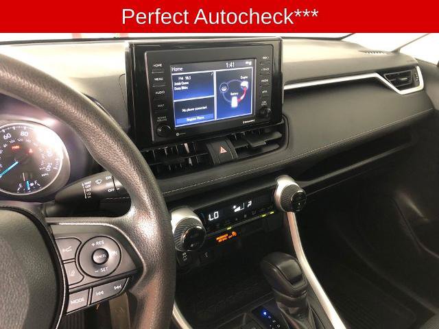 Used 2022 Toyota RAV4 LE AWD/4WD image 3