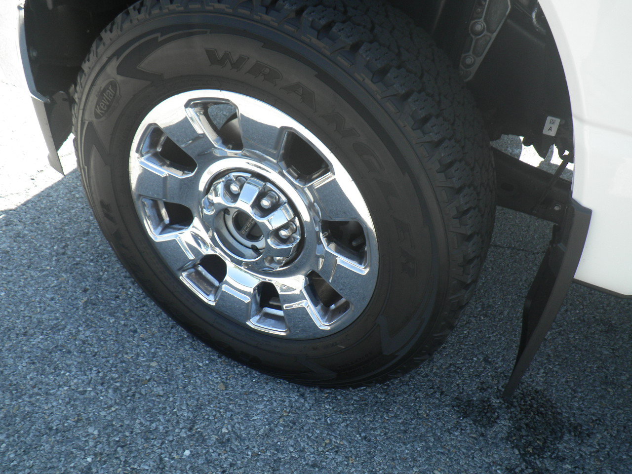 Certified 2024 Ford F350 King Ranch w/ Chrome Package AWD/4WD image 15