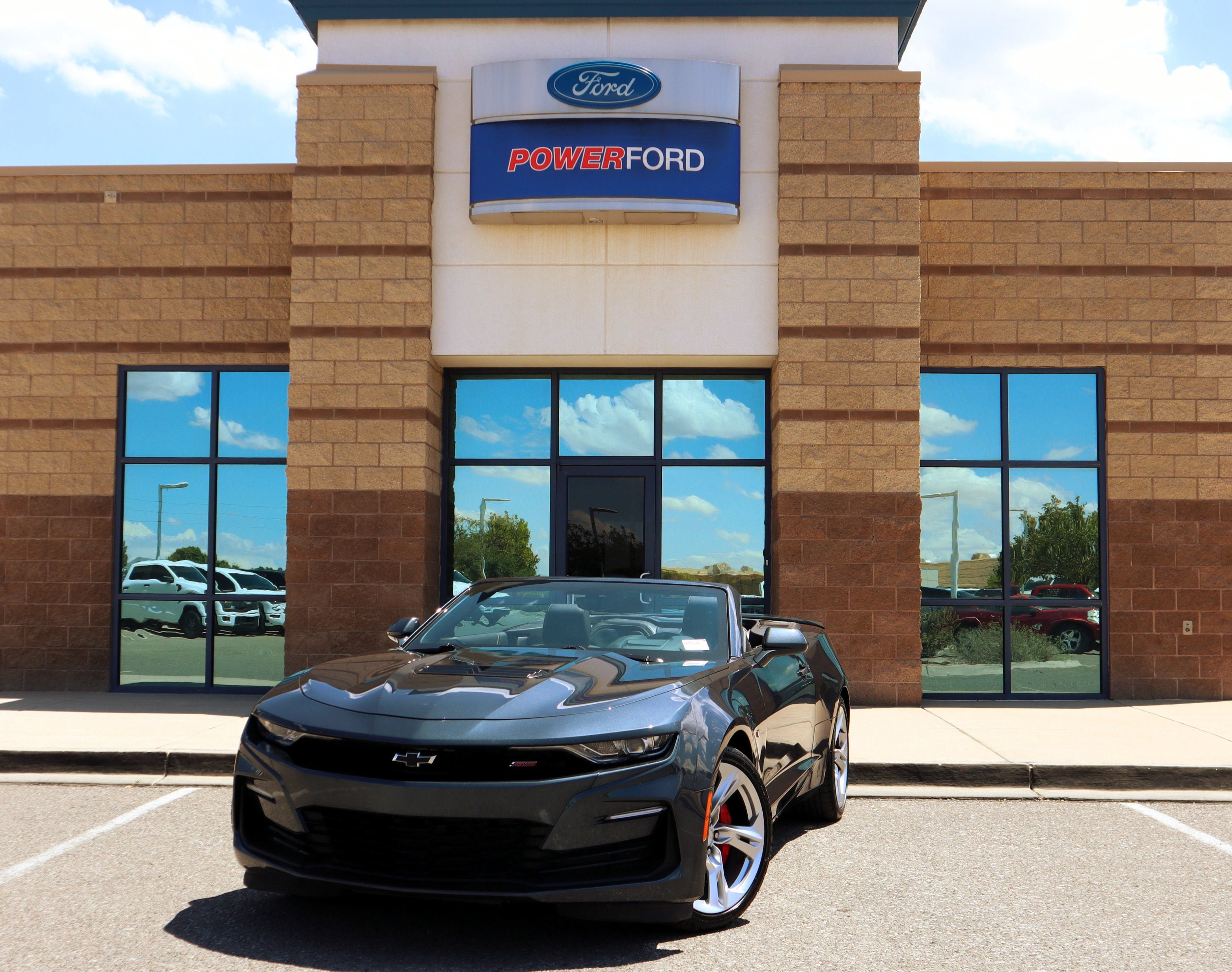 Used 2022 Chevrolet Camaro SS RWD image 2