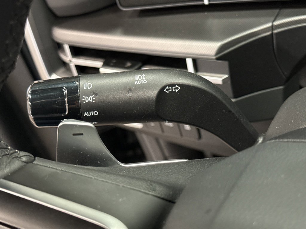 Used 2025 Hyundai Santa Fe SEL image 16