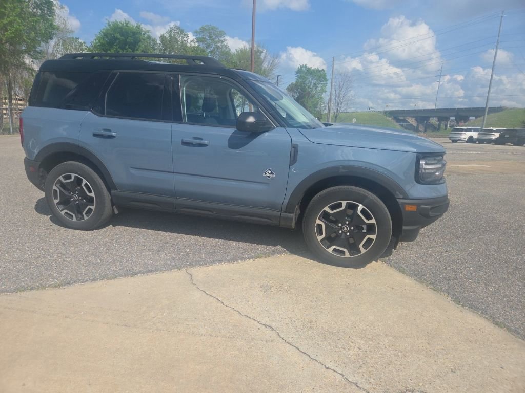 Certified 2024 Ford Bronco Sport Outer Banks w/ Tech Package image 9