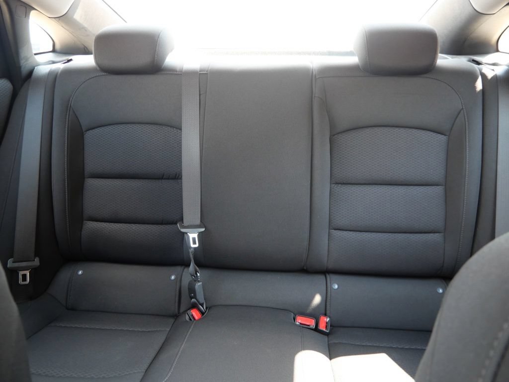 Used 2021 Chevrolet Malibu RS FWD image 17