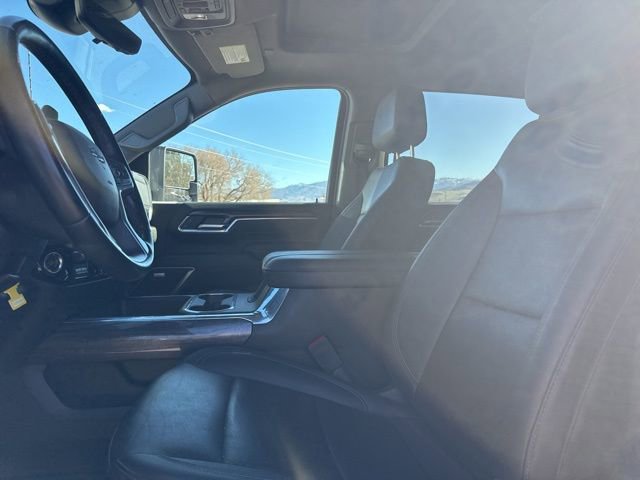Used 2025 Chevrolet Silverado 3500 LTZ w/ LTZ Plus Package AWD/4WD image 22