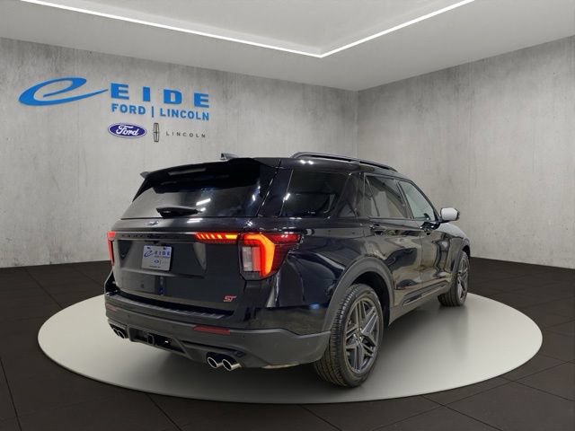 Certified 2025 Ford Explorer ST AWD/4WD image 10