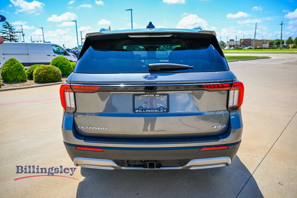 Certified 2025 Ford Explorer Platinum w/ LUX Leather Package AWD/4WD image 6