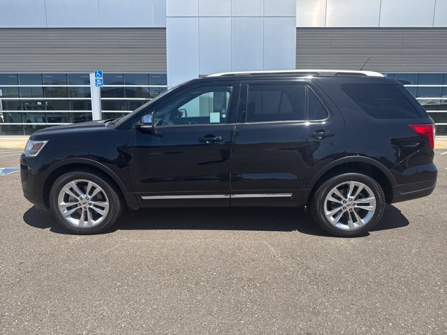 Certified 2019 Ford Explorer XLT w/ Equipment Group 202A AWD/4WD image 2