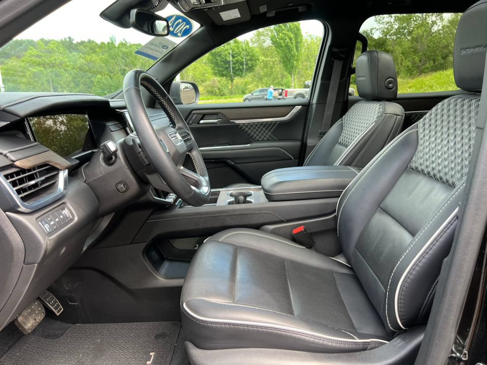 Used 2024 GMC Acadia Denali w/ LPO, Floor Liner Package AWD/4WD image 3