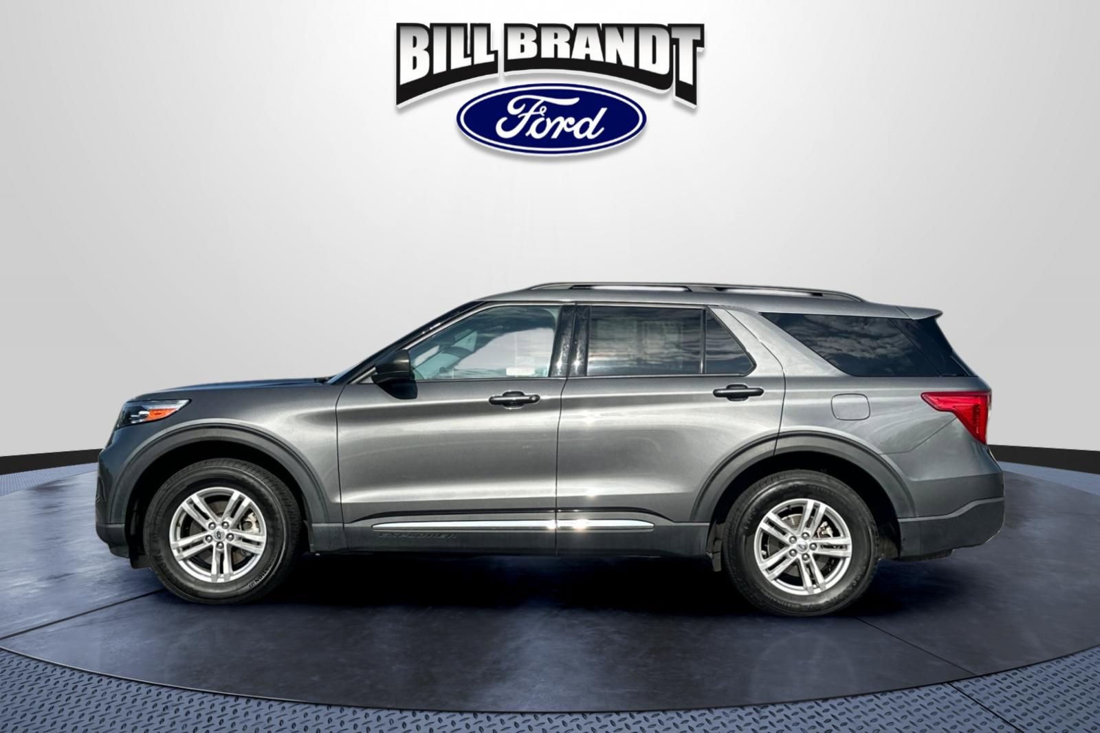 Certified 2023 Ford Explorer XLT w/ Equipment Group 202A AWD/4WD image 6