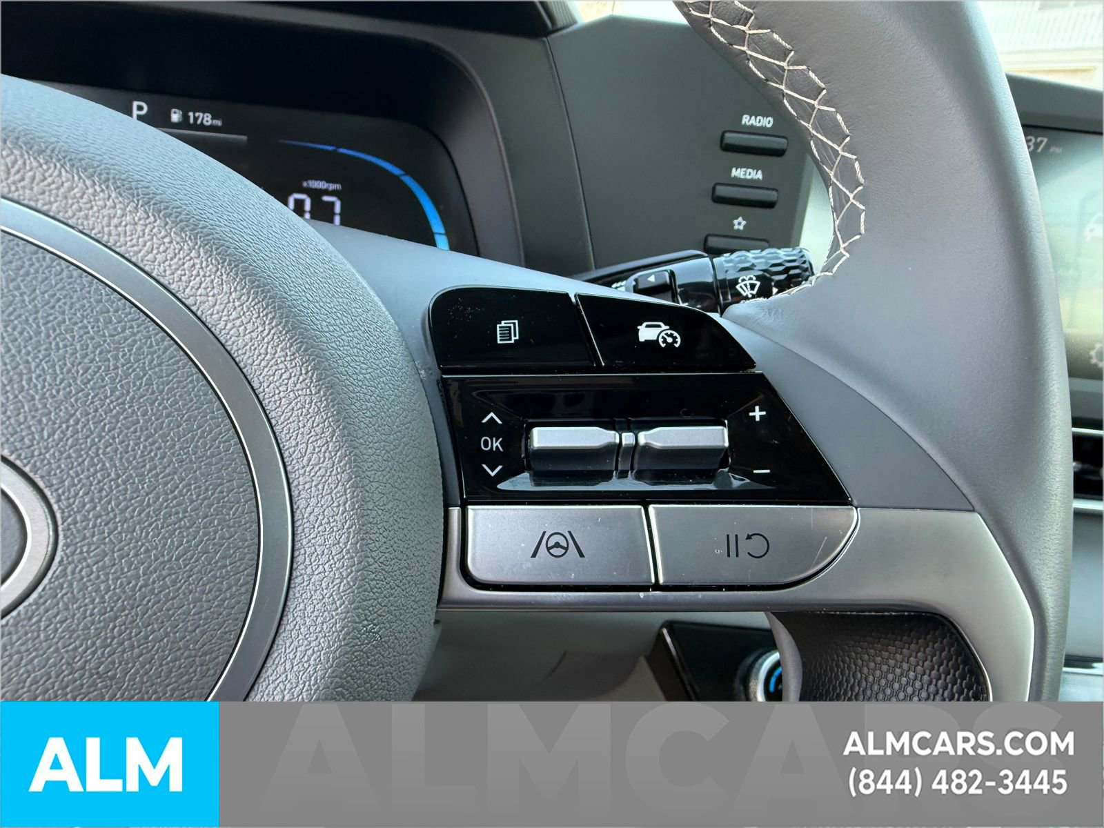 Used 2025 Hyundai Elantra Sport image 20