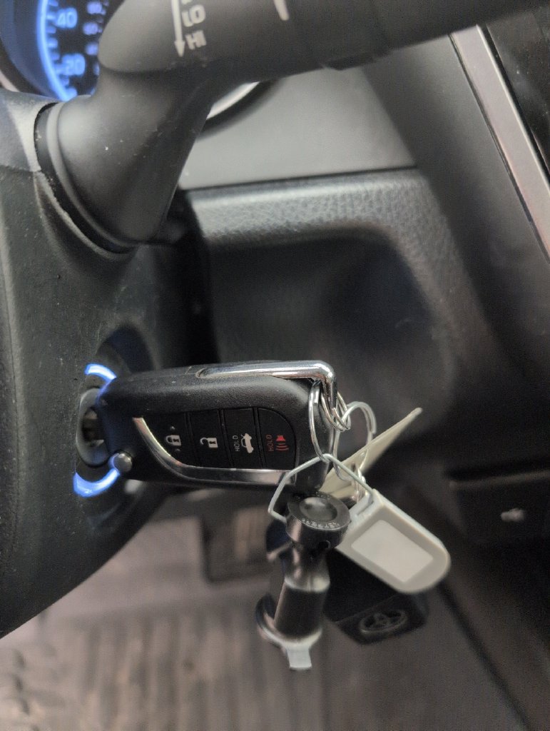 Used 2024 Toyota Camry SE FWD image 39