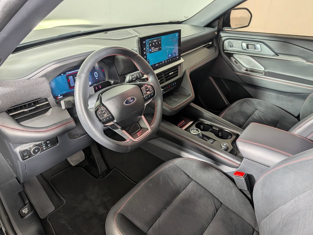 Certified 2025 Ford Explorer ST AWD/4WD image 24