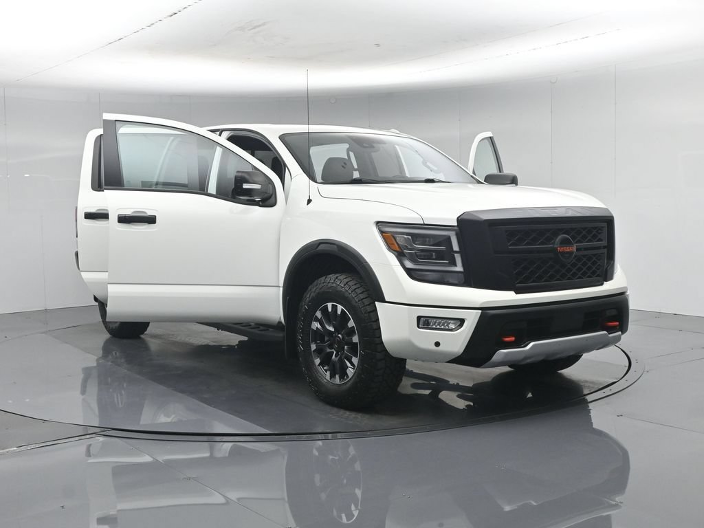 Used 2021 Nissan Titan PRO-4X w/ Pro-4x Convenience Package AWD/4WD image 34