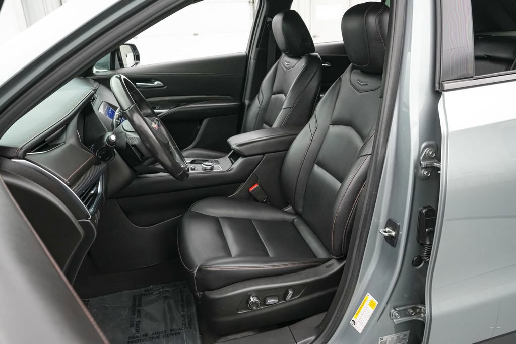 Used 2023 Cadillac XT4 Sport image 11