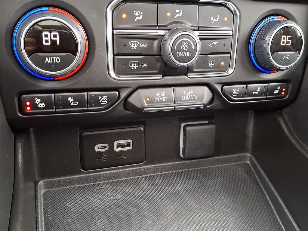 Used 2023 Chevrolet Tahoe Premier w/ Advanced Technology Package image 27